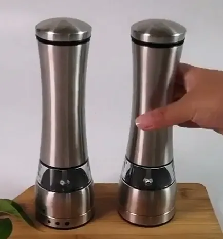 Custom Plastic Black Adjustable Stainless Steel Salt and Pepper Mill Electric Dry Spice Grinder 