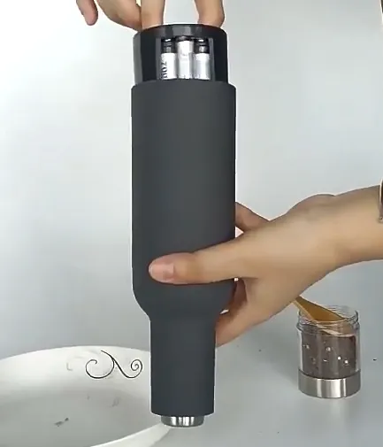 Custom Design Battery Operated Plastic Black Herb Grinder Electric Gravity Salt and Pepper Grinder 